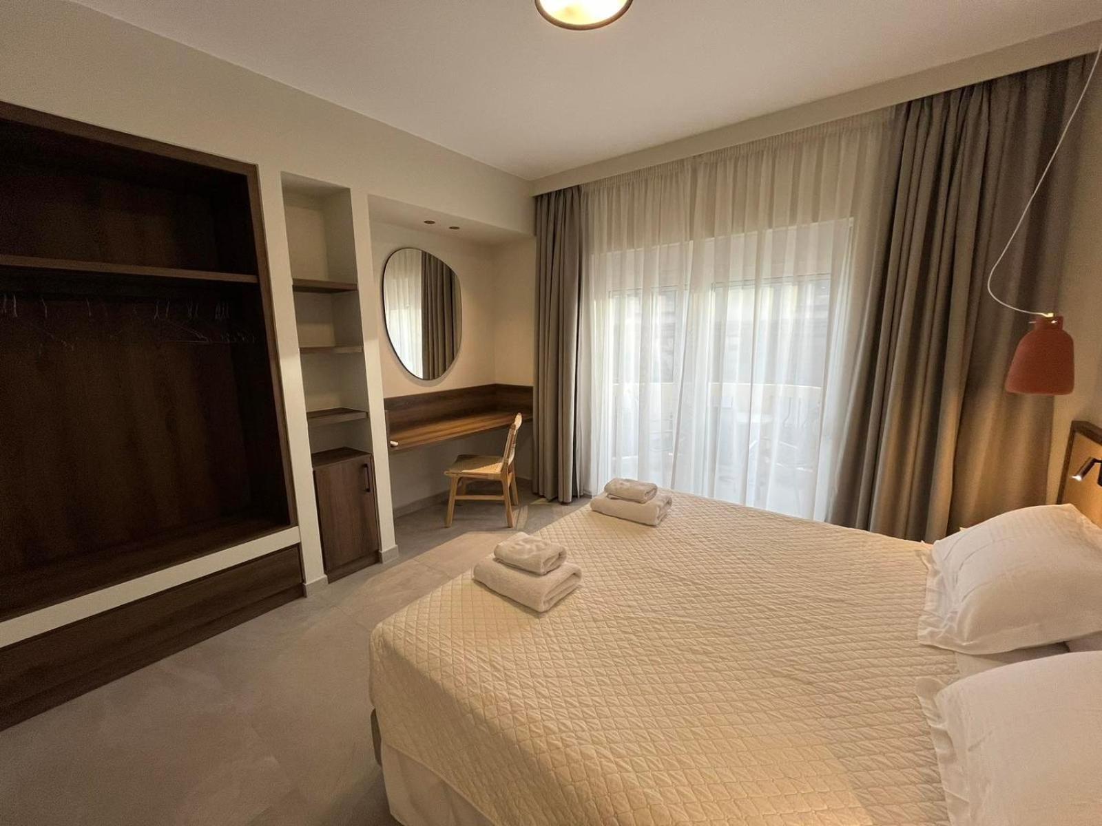 Mediterranean Sea Top Floor Palaiochora Eksteriør billede