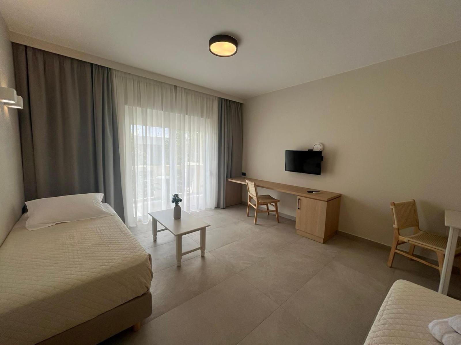 Mediterranean Sea Top Floor Palaiochora Eksteriør billede