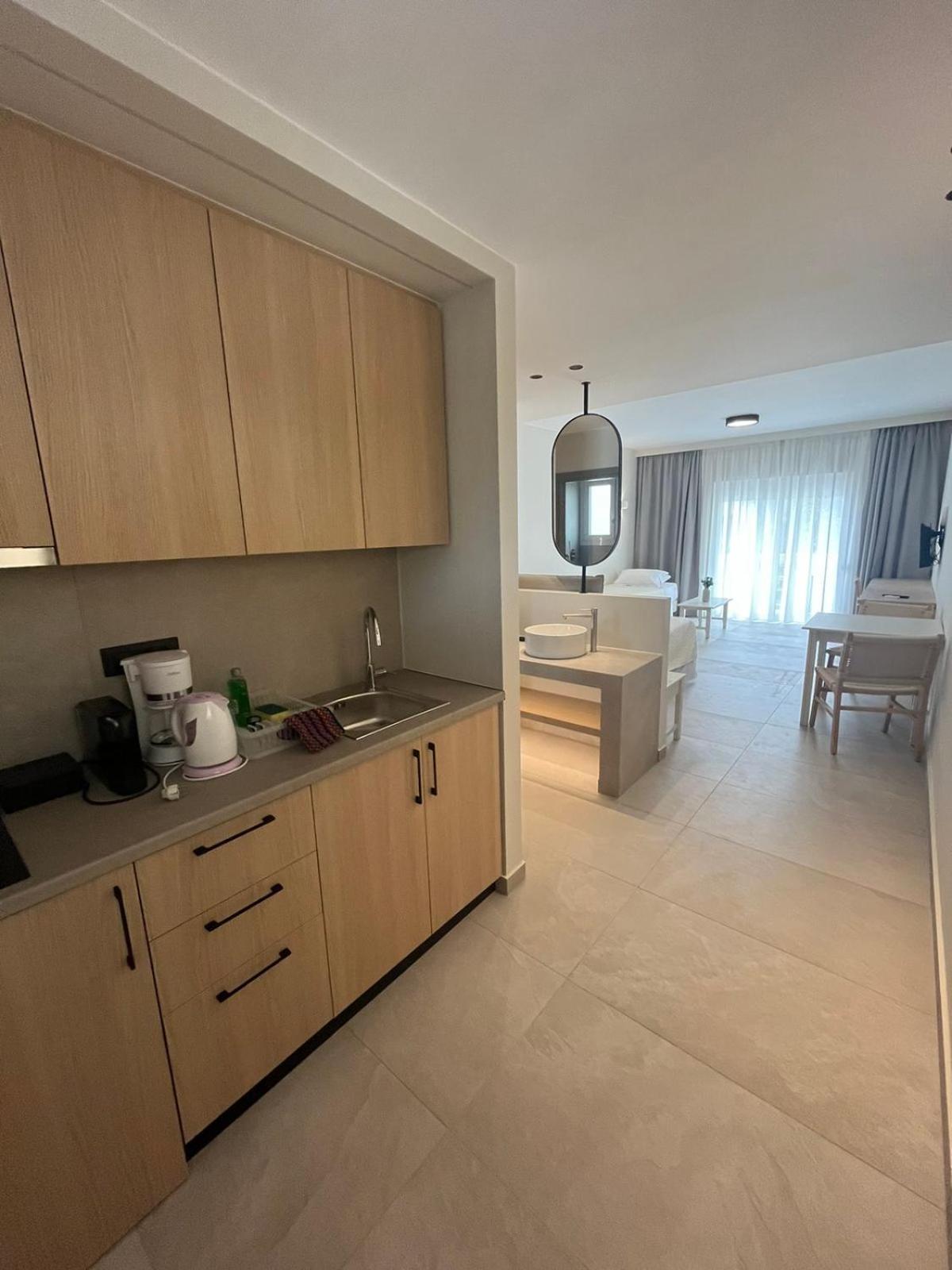 Mediterranean Sea Top Floor Palaiochora Eksteriør billede