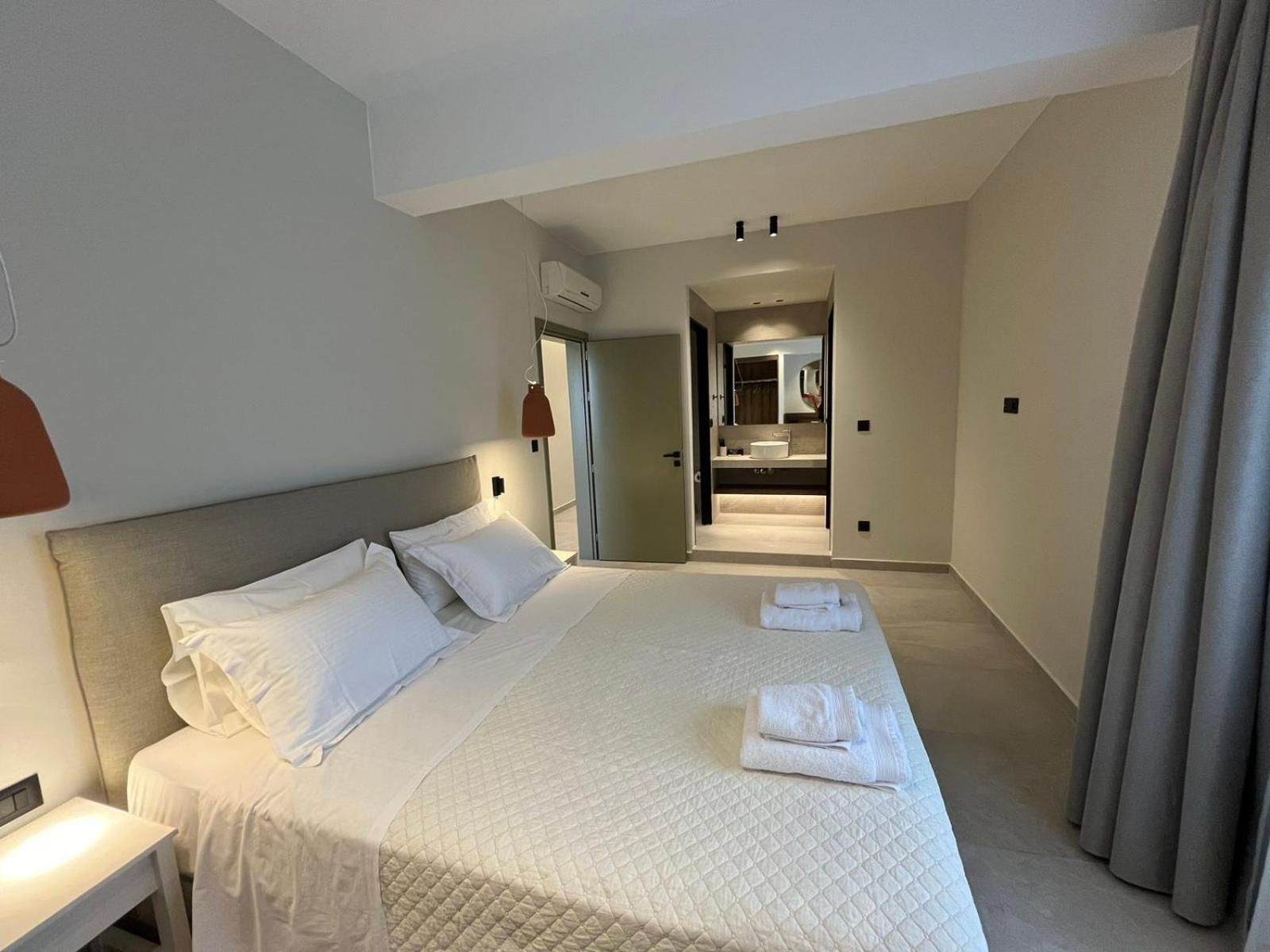 Mediterranean Sea Top Floor Palaiochora Eksteriør billede