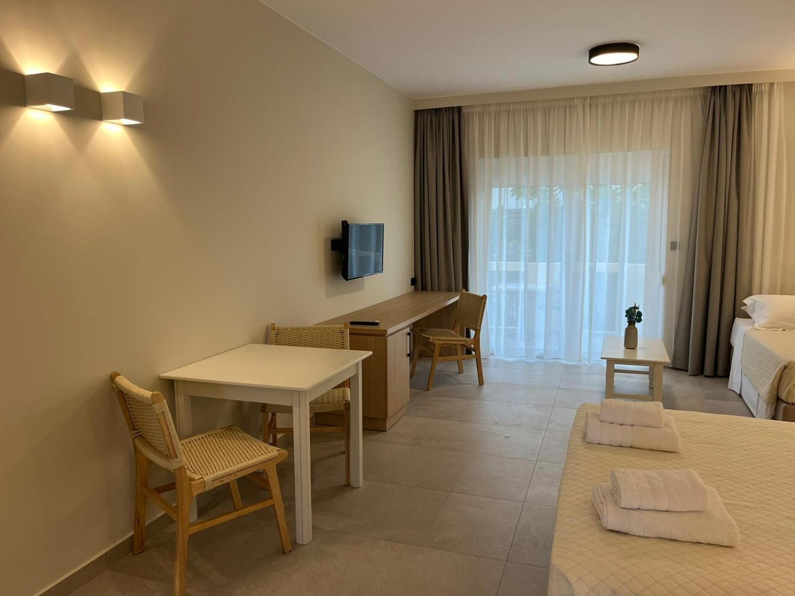 Mediterranean Sea Top Floor Palaiochora Eksteriør billede