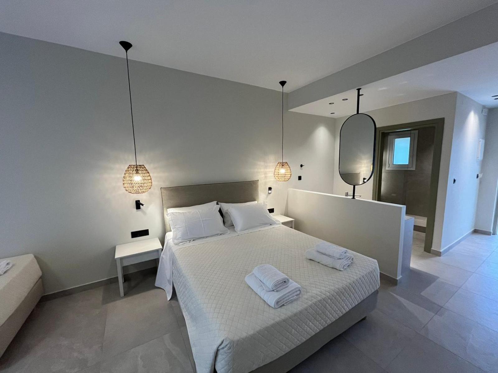 Mediterranean Sea Top Floor Palaiochora Eksteriør billede
