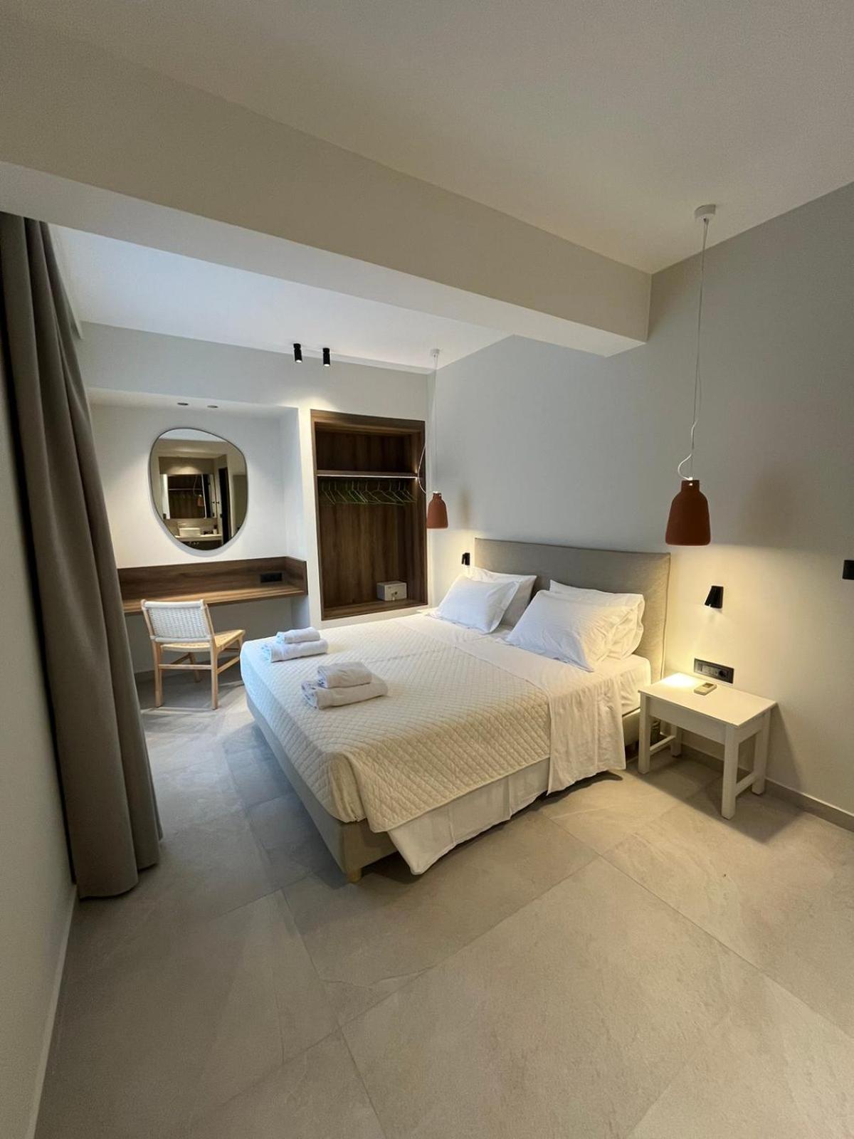 Mediterranean Sea Top Floor Palaiochora Eksteriør billede