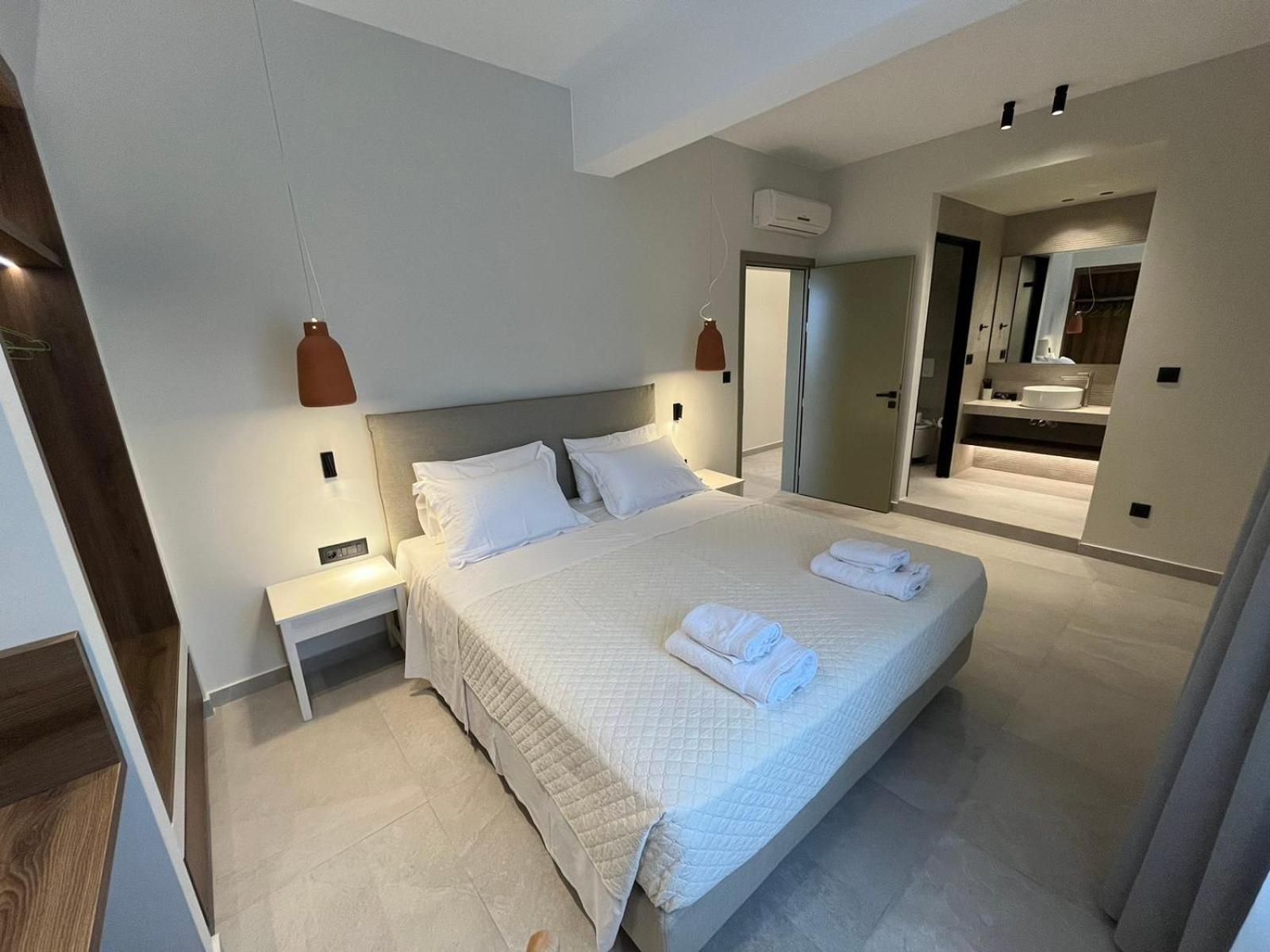 Mediterranean Sea Top Floor Palaiochora Eksteriør billede